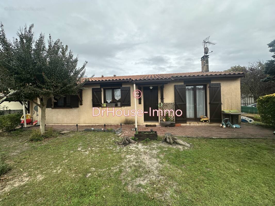 Maison à LE HAILLAN