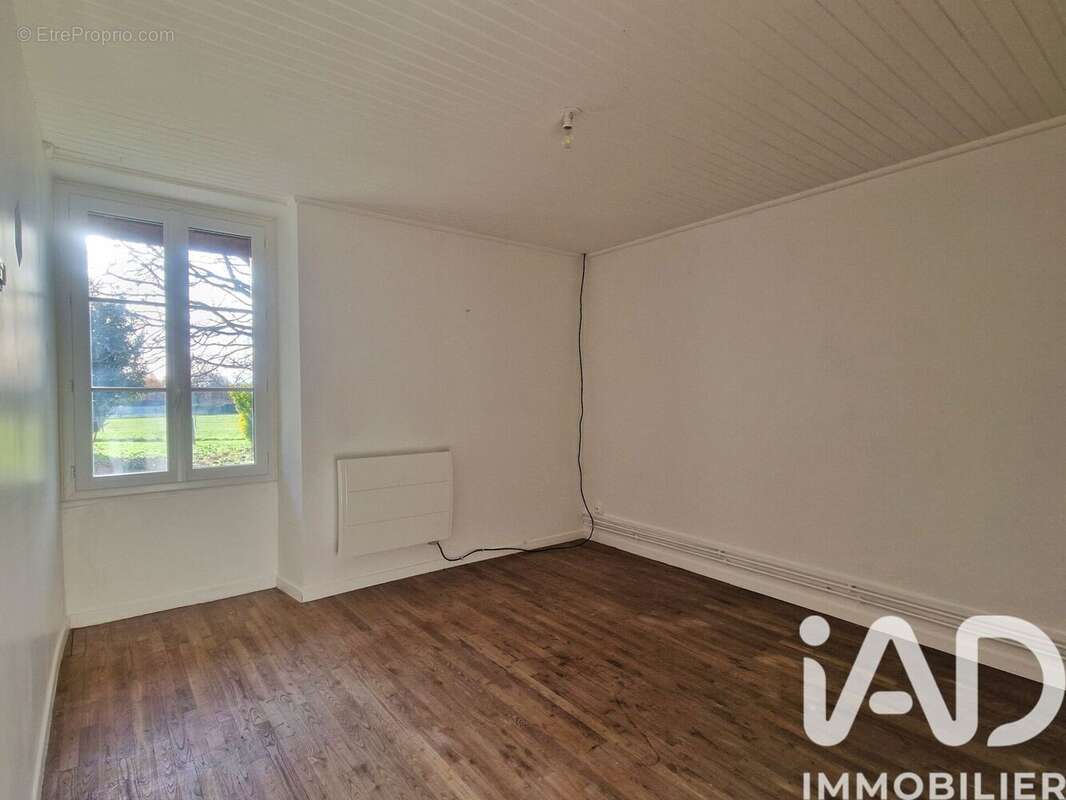 Photo 7 - Maison à SERS