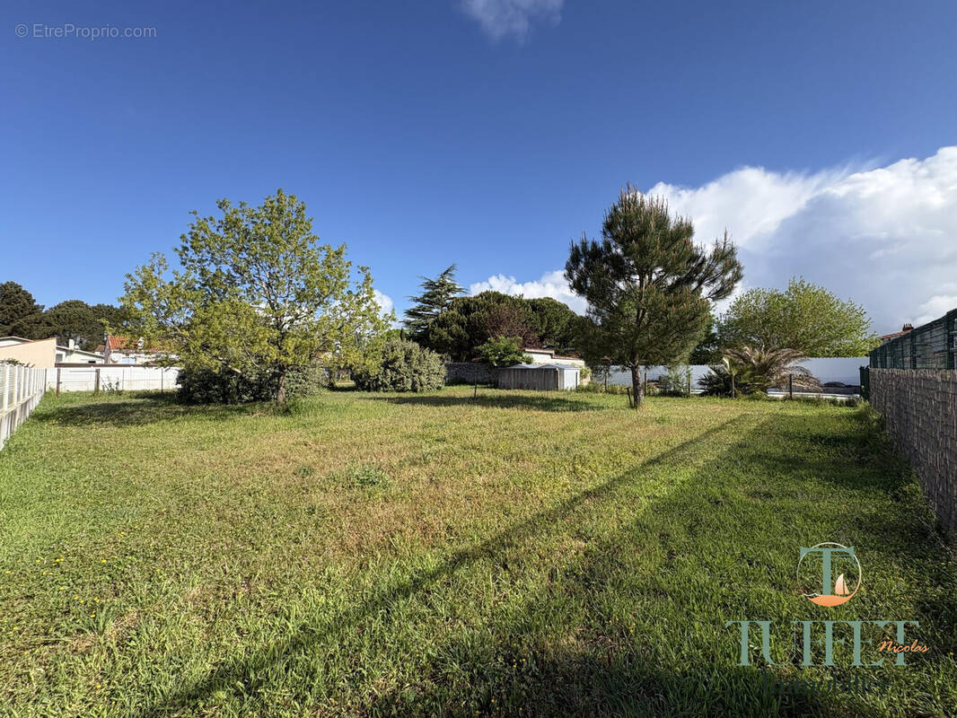 Terrain à LA TREMBLADE