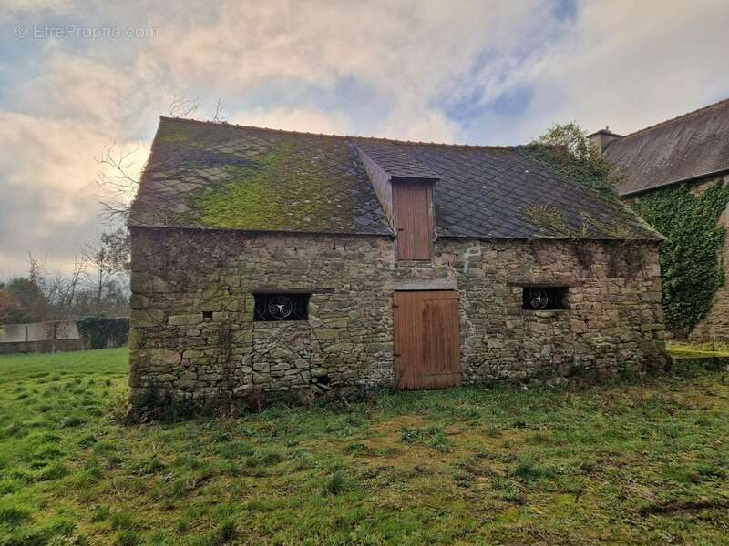 Ancien corp de ferme SENVEN LEHART (22) - photo 4