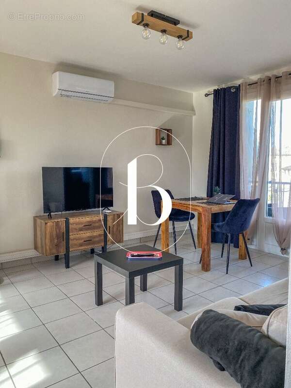 Appartement à VALLON-PONT-D'ARC