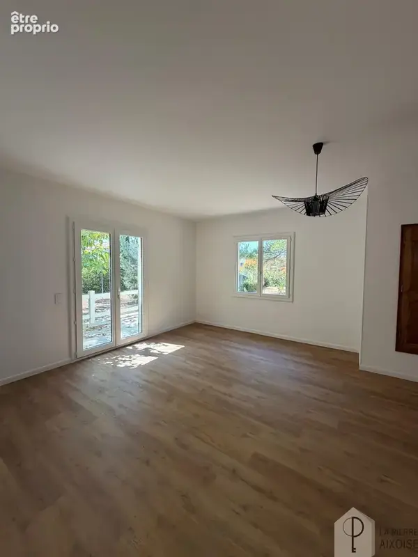 Maison rénovée T5 plain pied Eguilles Sud - photo 35
