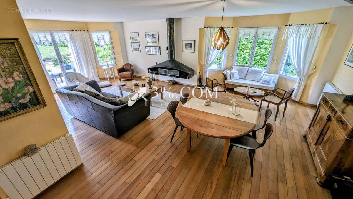 Maison Premium 3 Chambres et Cinéma + Terrasse 50m2 - photo 9