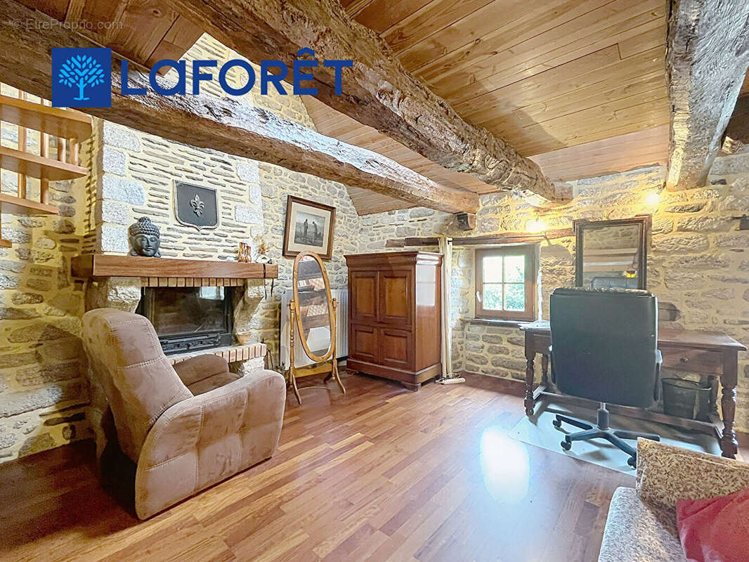 A VENDRE- Maison Malguénac 5 pièce(s) 360 m2 - photo 10