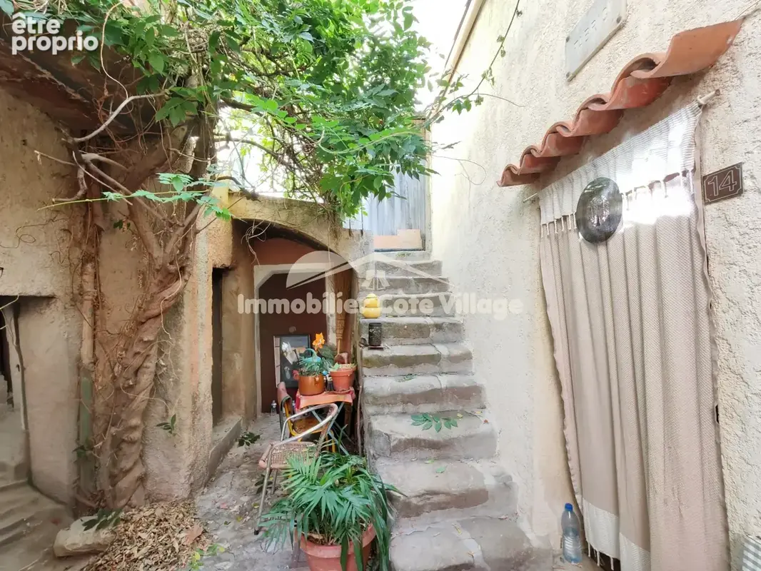 À vendre   appartement à rénover entierement à coaraze - photo 1