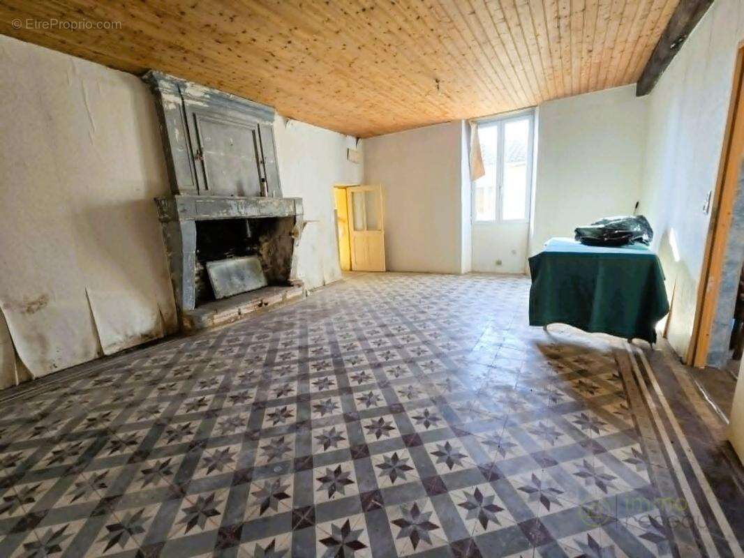 Maison à MIRAMBEAU