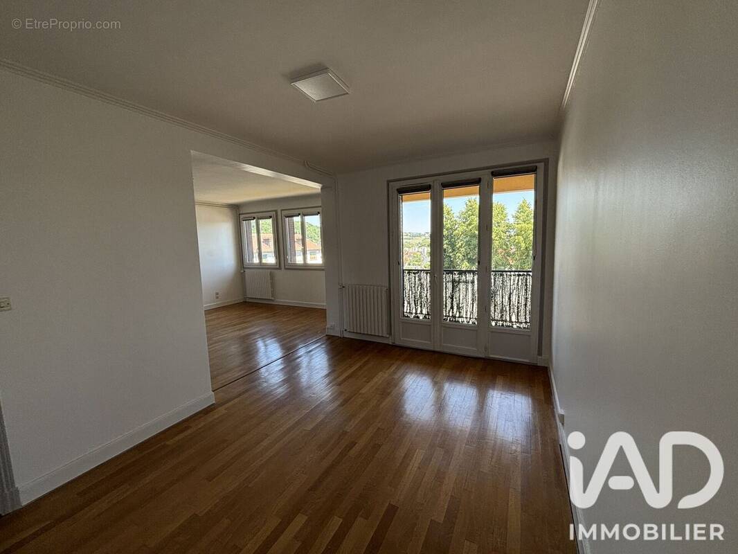 Photo 1 - Appartement à AURILLAC