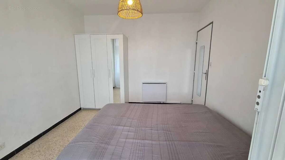 Appartement à MAUGUIO
