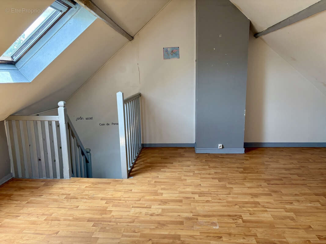 Maison à NESLE-NORMANDEUSE