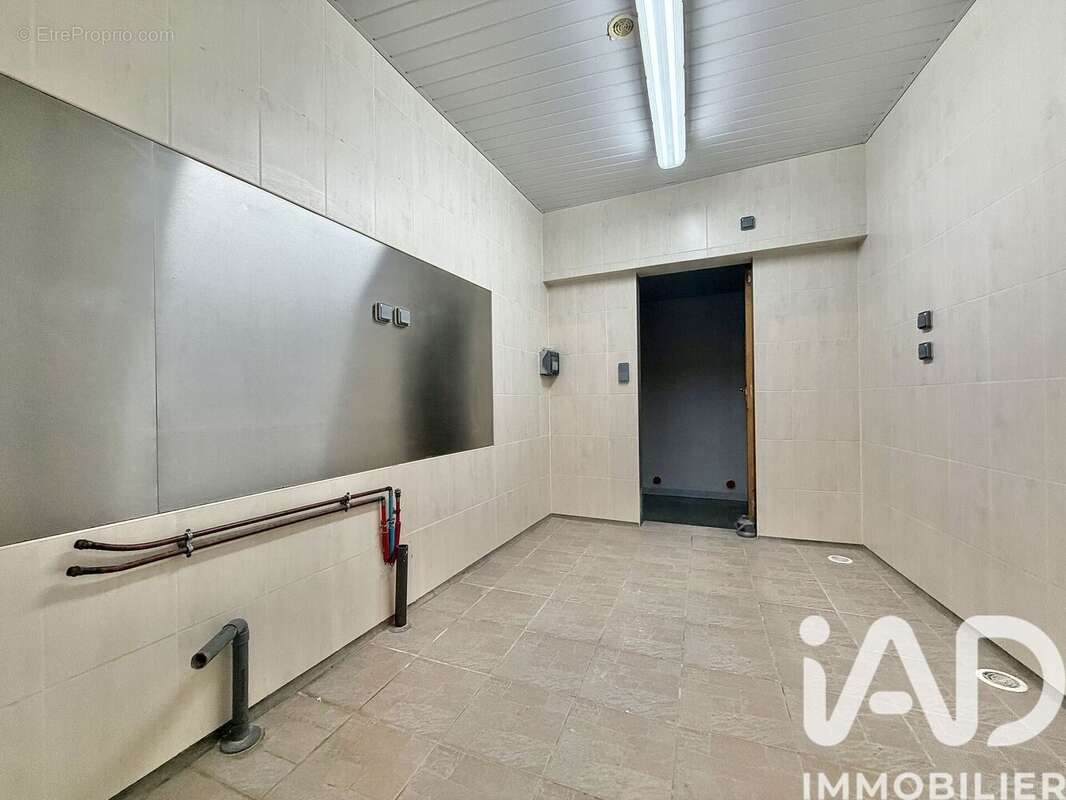 Maison 205 m² à Le Chatenet-En-Dognon  - photo 6