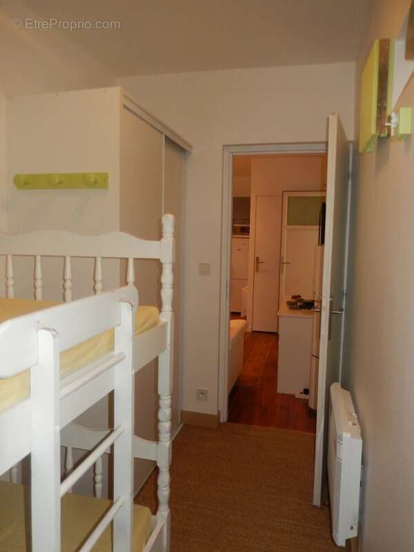 Appartement à EAUX-BONNES