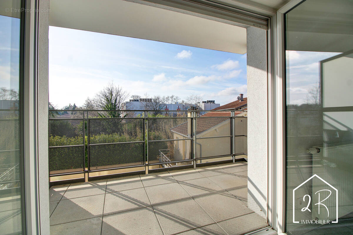 Appartement à FEYZIN