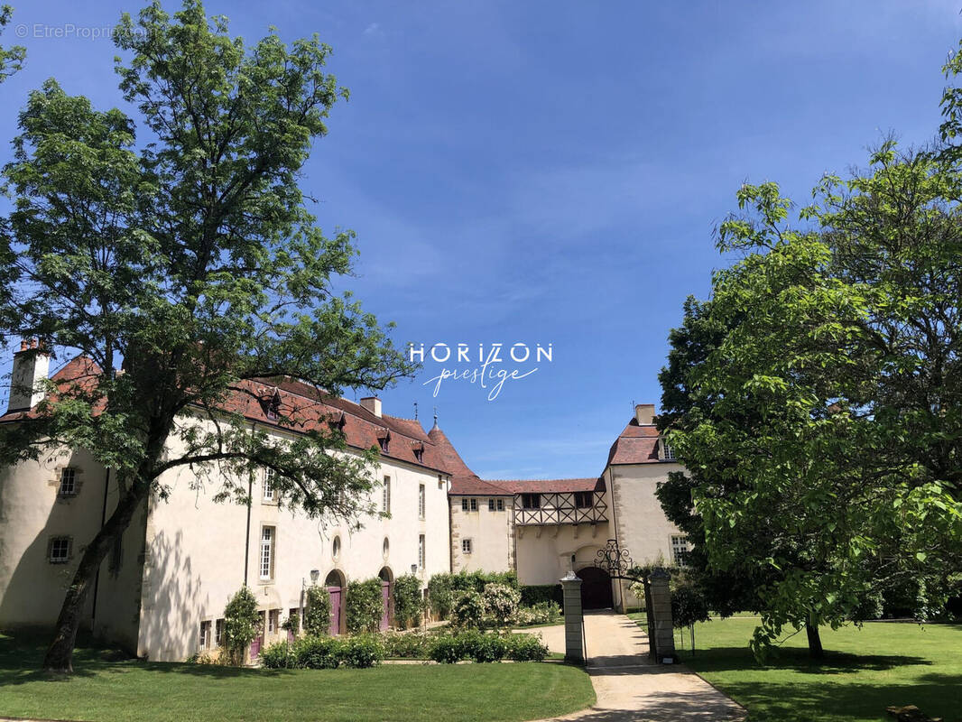 Autre à POUILLY-EN-AUXOIS