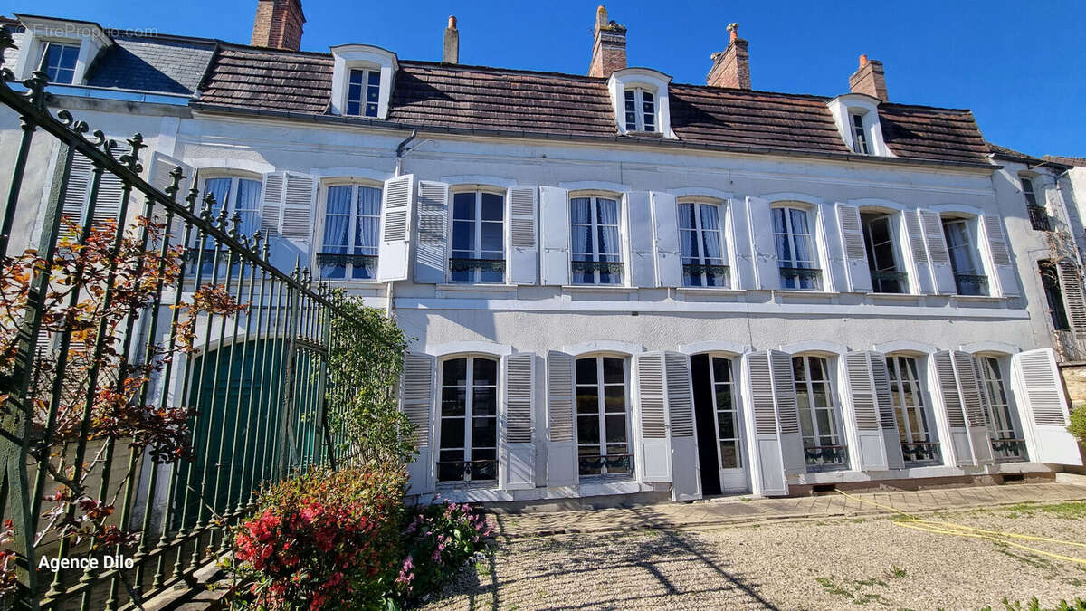 Maison à SAINT-FLORENTIN