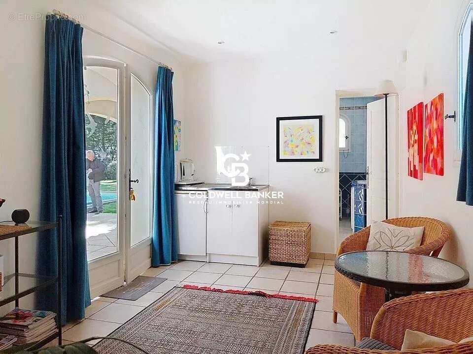 Maison à PUGET-SUR-ARGENS