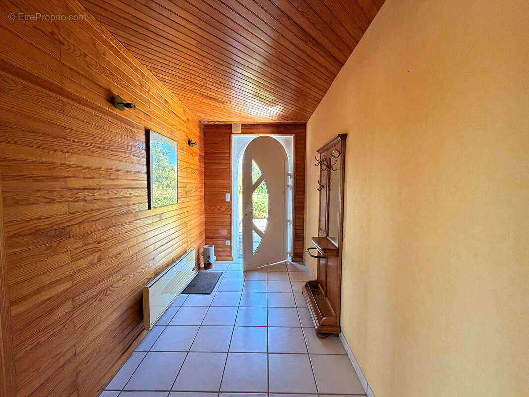 Maison à PLOUGONVEN
