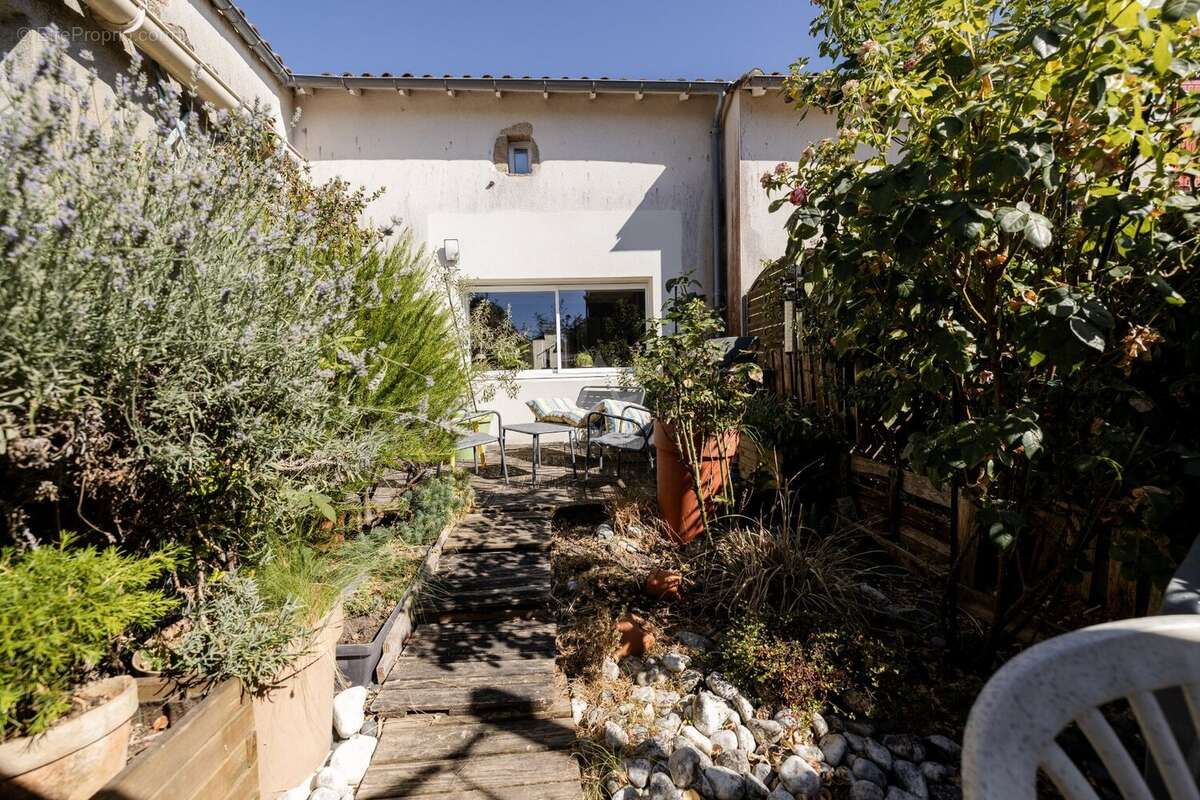 Maison à BOUSSAY