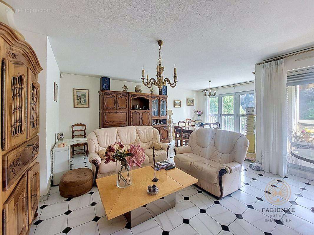 Appartement à CHATEAURENARD