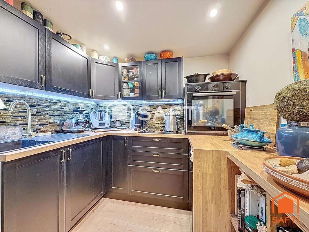 Photo 2 - Maison à REGUSSE