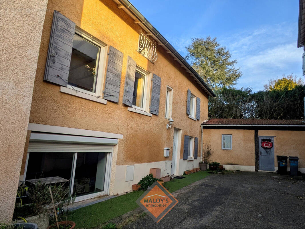 Maison à SAINTE-FOY-LES-LYON