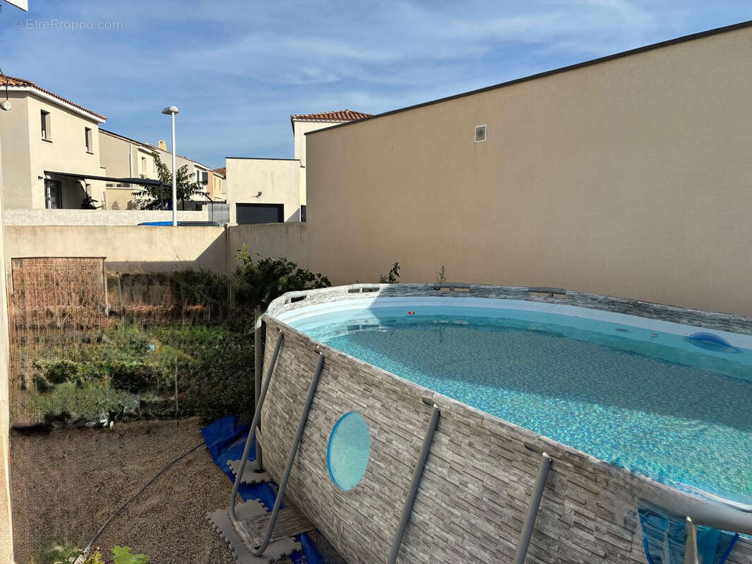 Maison à BELLEGARDE