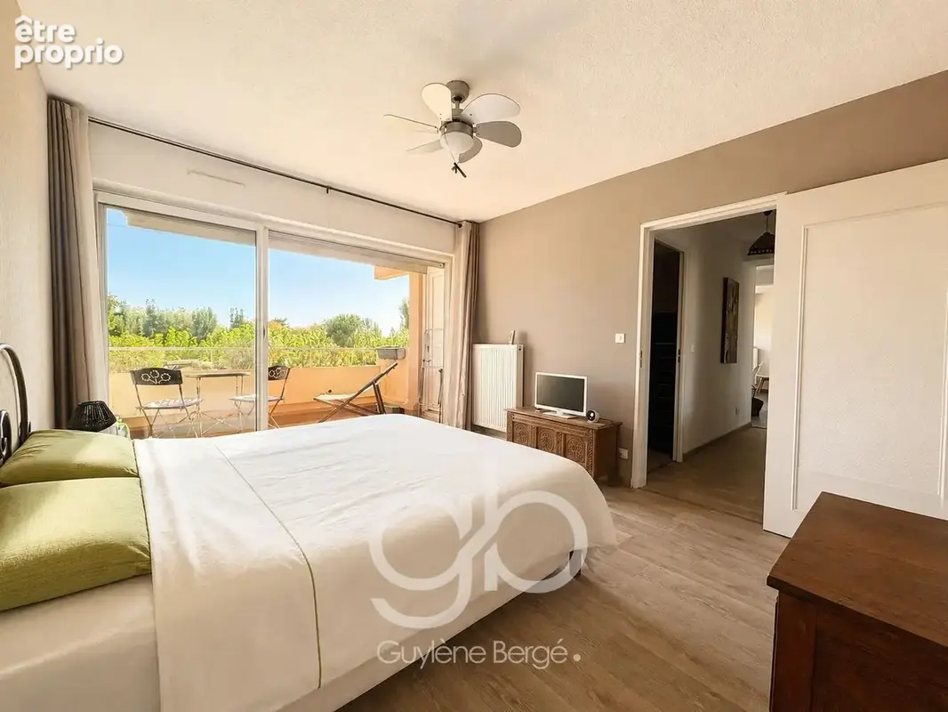 Appartement T3 63,10 m2 à vendre à Montpellier Estanove avec deux loggias et grand garage - photo 7