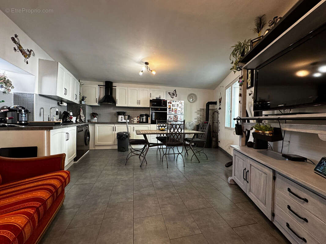 Maison à LEZIGNAN-CORBIERES