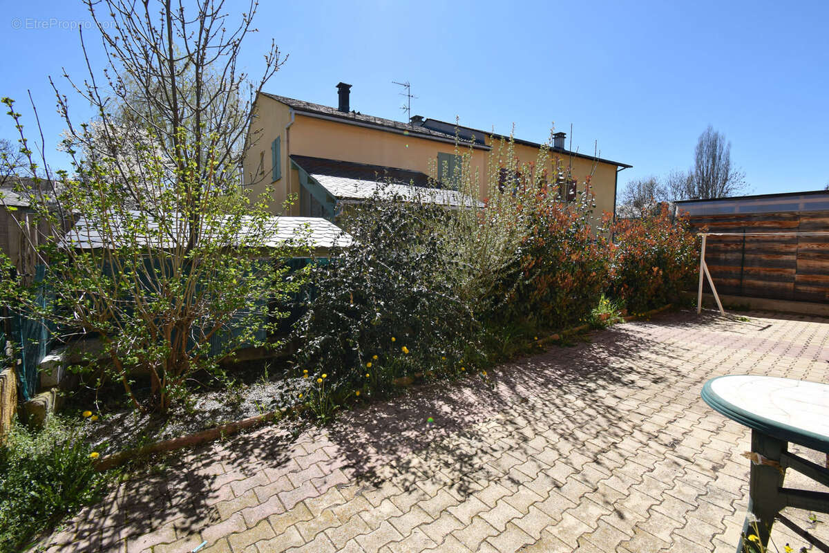 Maison à BOURG-MADAME