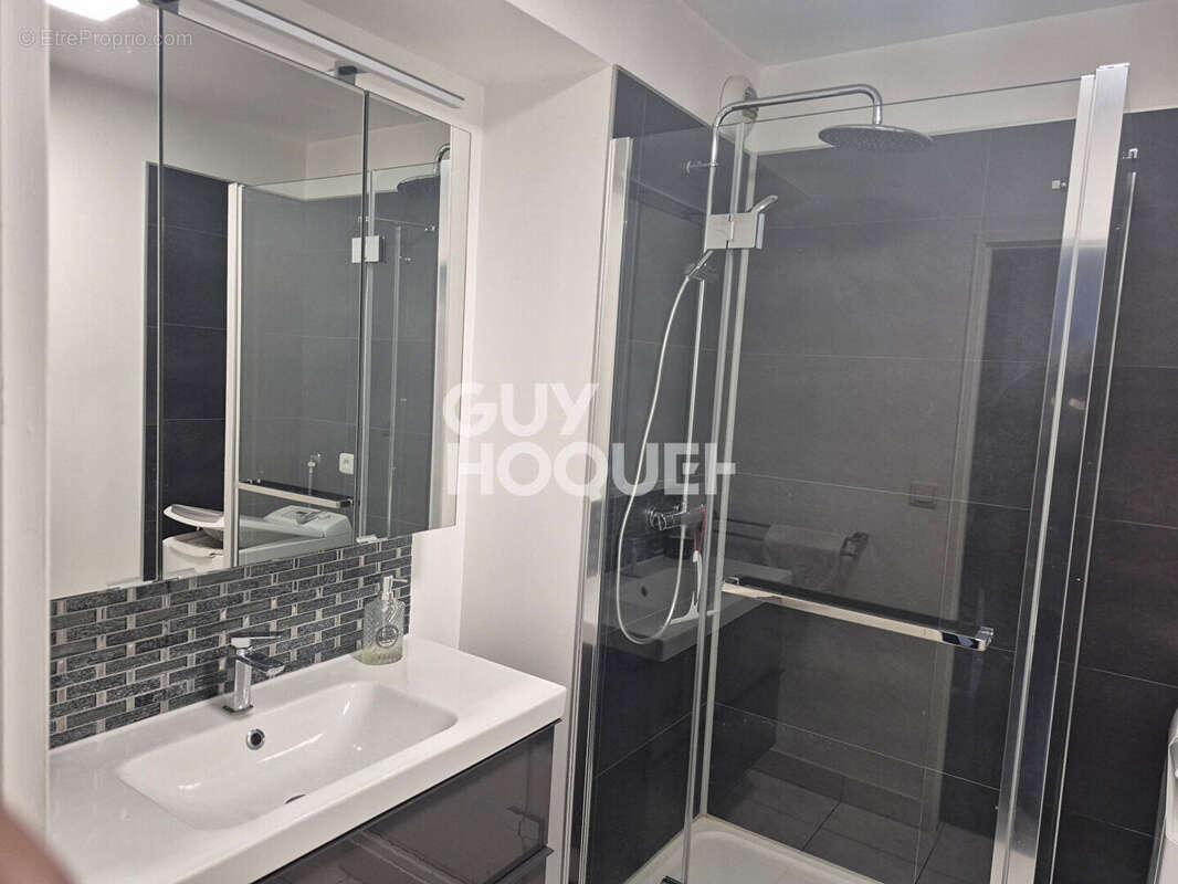 Appartement à LE BLANC-MESNIL