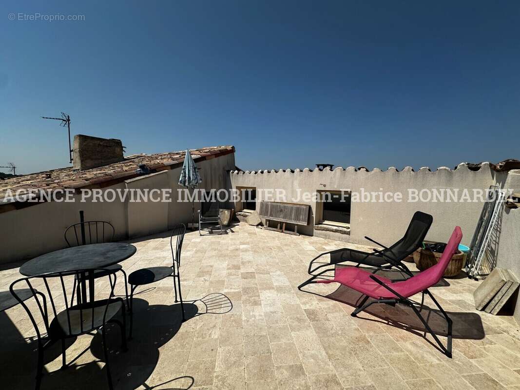Maison 135 m² à Taulignan  - photo 15