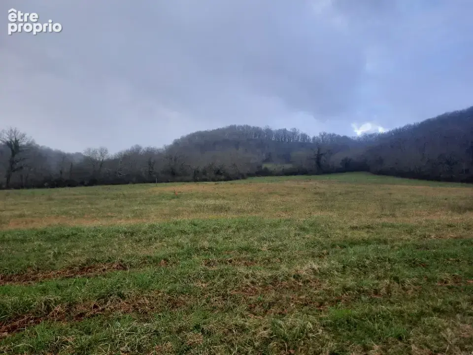 Terrain 1254 m² à Loubressac  - photo 1