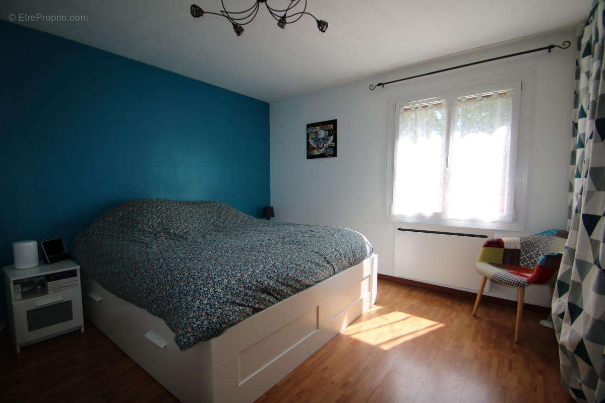 EXCLUSIVITÉ : Maison de Charme avec Vue Lac – Vaulx-Milieu (9 min Gare La Verpillière) - photo 7