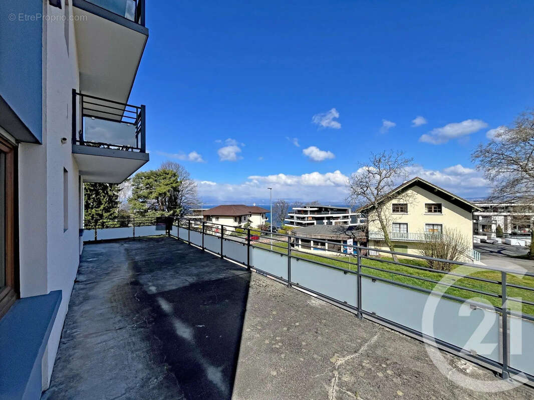 Appartement à EVIAN-LES-BAINS