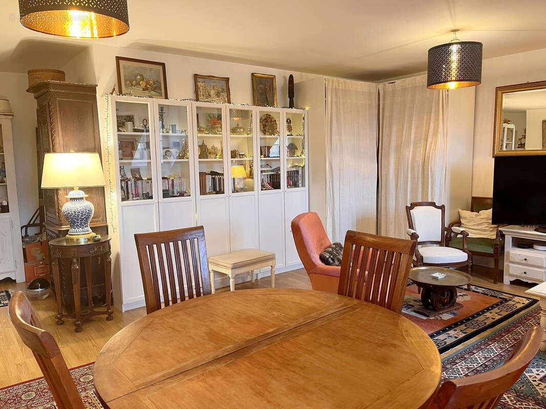 Appartement à HOUDAN