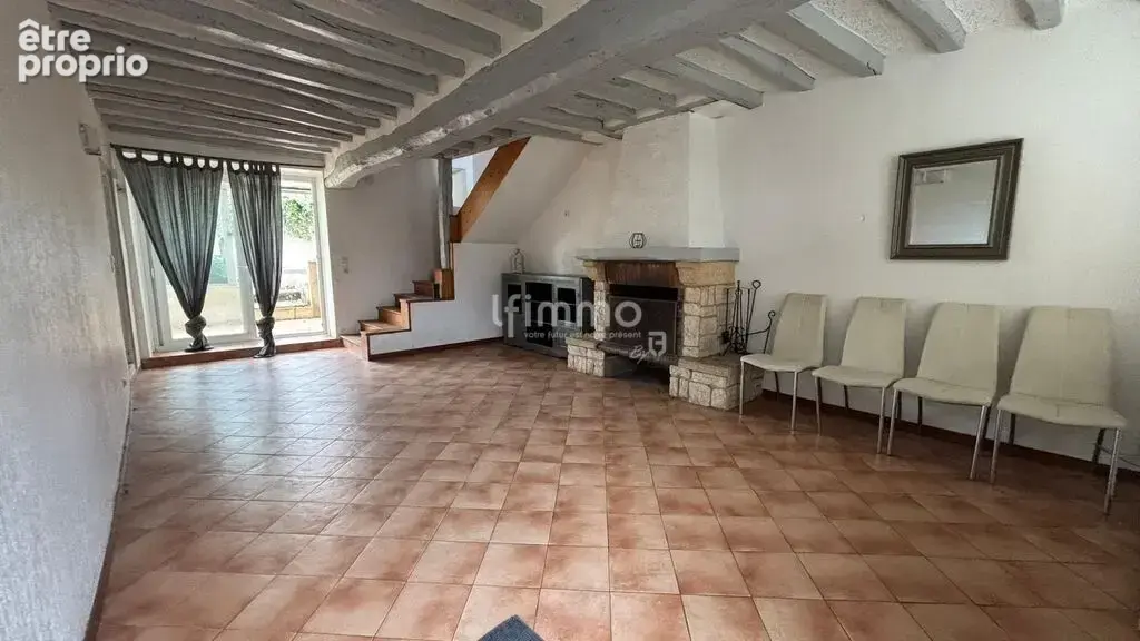 Maison avec grand terrain et potentiel équestre - photo 4
