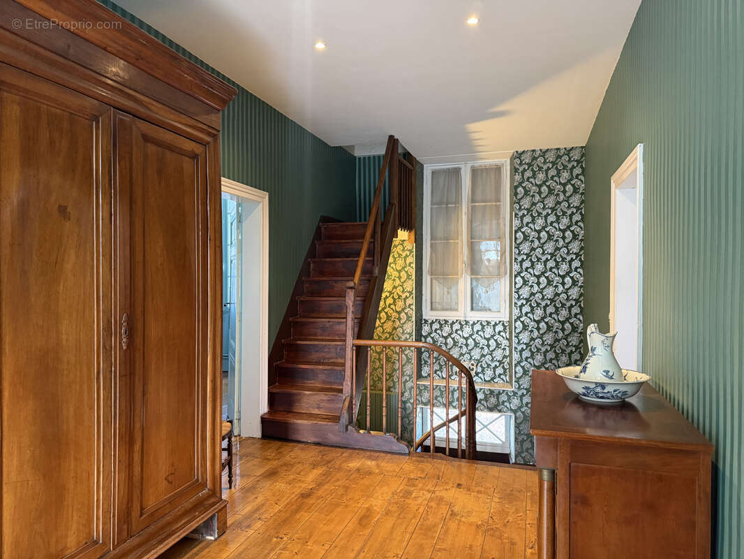 Maison à CASTELNAU-D'AUZAN