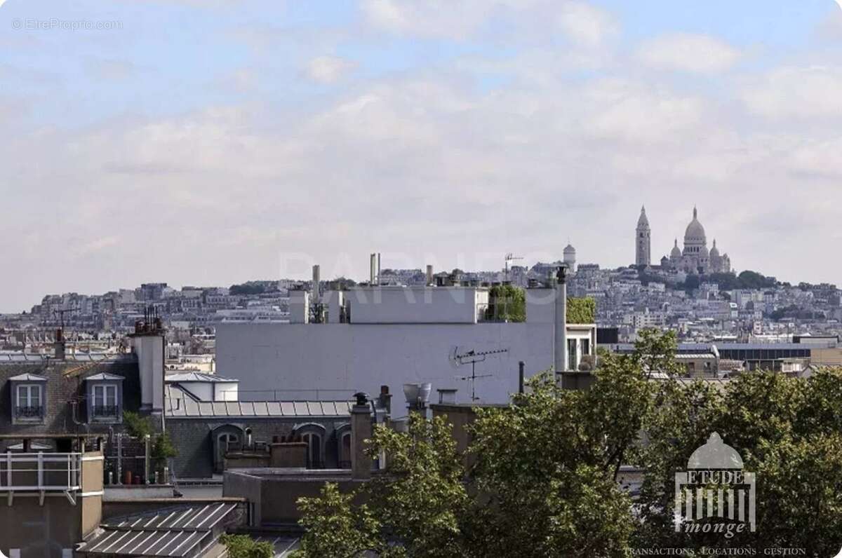 Appartement à PARIS-8E