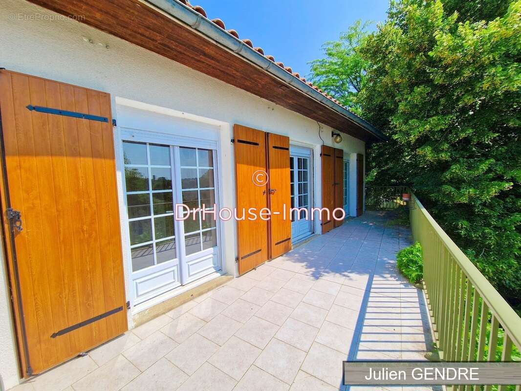 Maison à CHEF-BOUTONNE