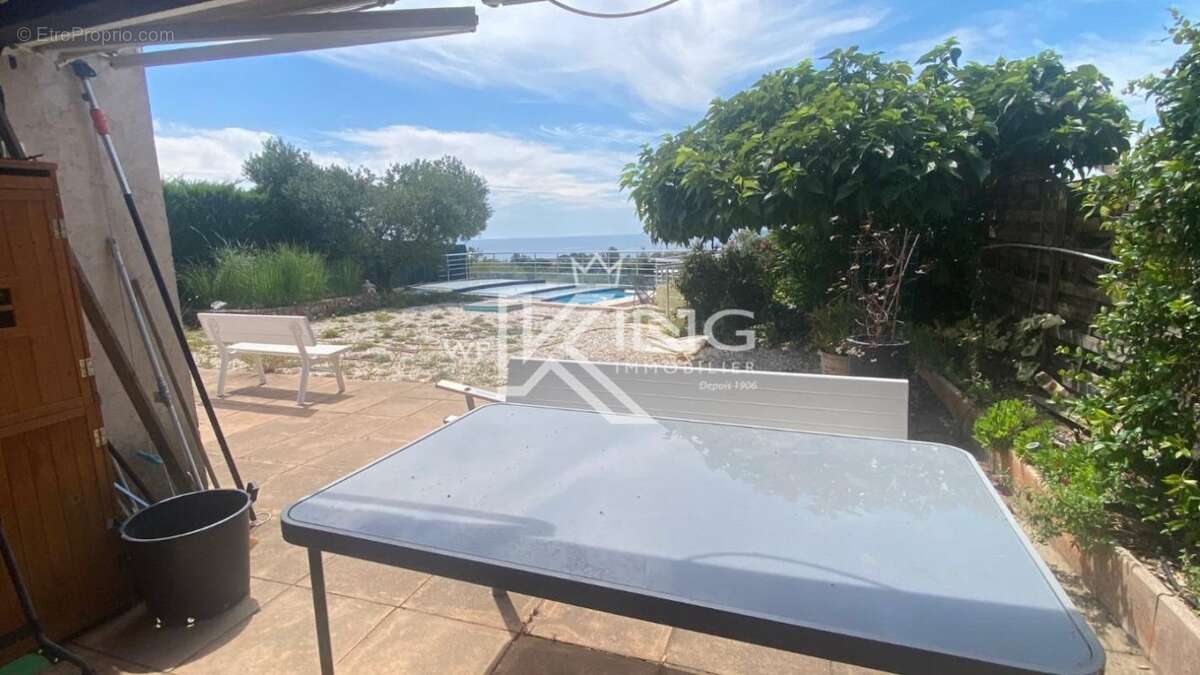 Maison à LES ISSAMBRES