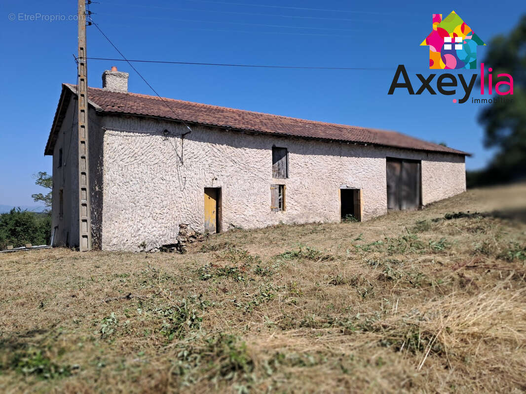 Maison à PERREUX