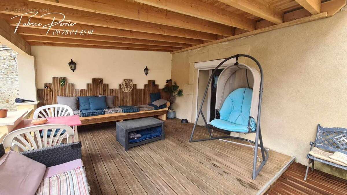 Maison à MONTELIMAR