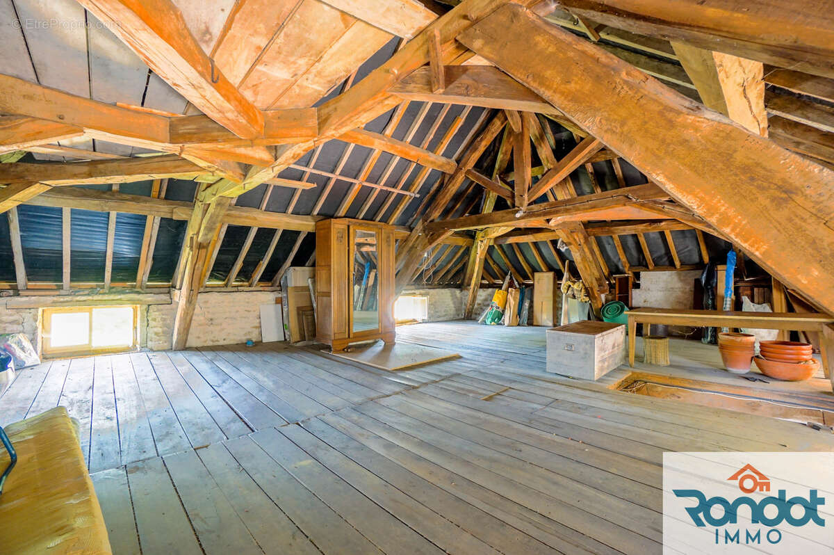 Maison 7 pieces / 5 chambres / environ 151 m2 / parcelle 1445 m2 / carport / garage - photo 14