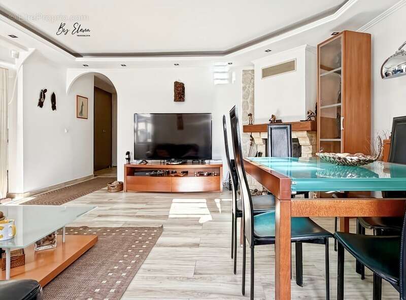 Maison à BUSSY-SAINT-GEORGES