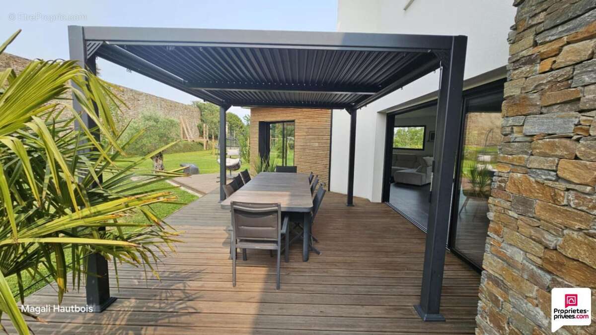 Maison d'exception avec prestations de qualité, 11 pièce(s) 283 m2 - photo 3