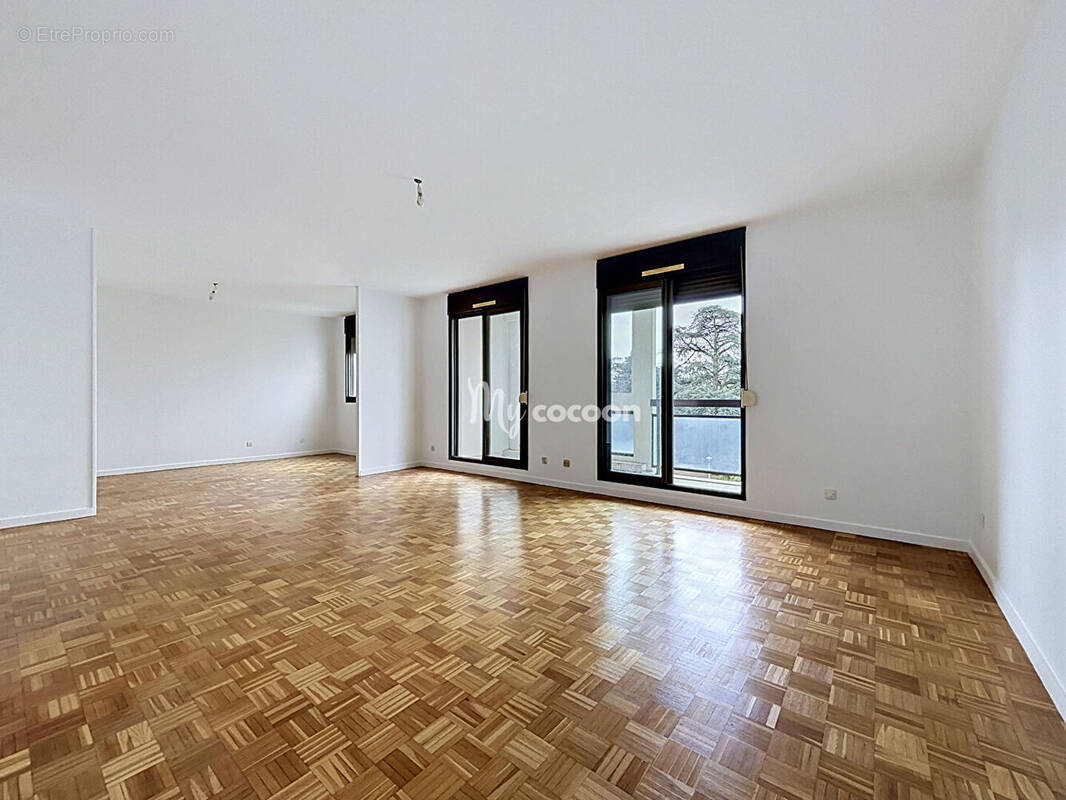 Appartement à LYON-9E