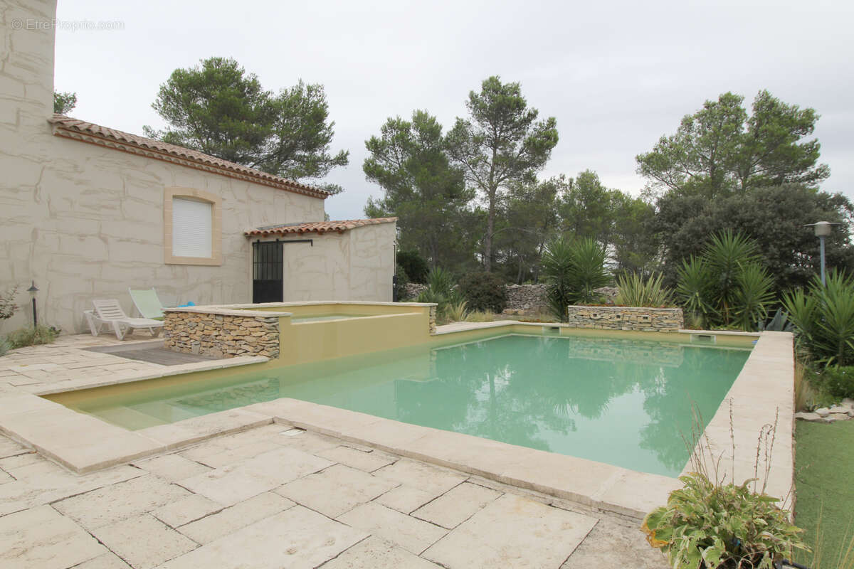 Maison à NIMES