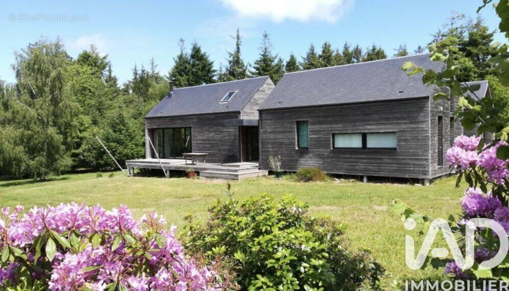 Photo 1 - Maison à PLESTIN-LES-GREVES