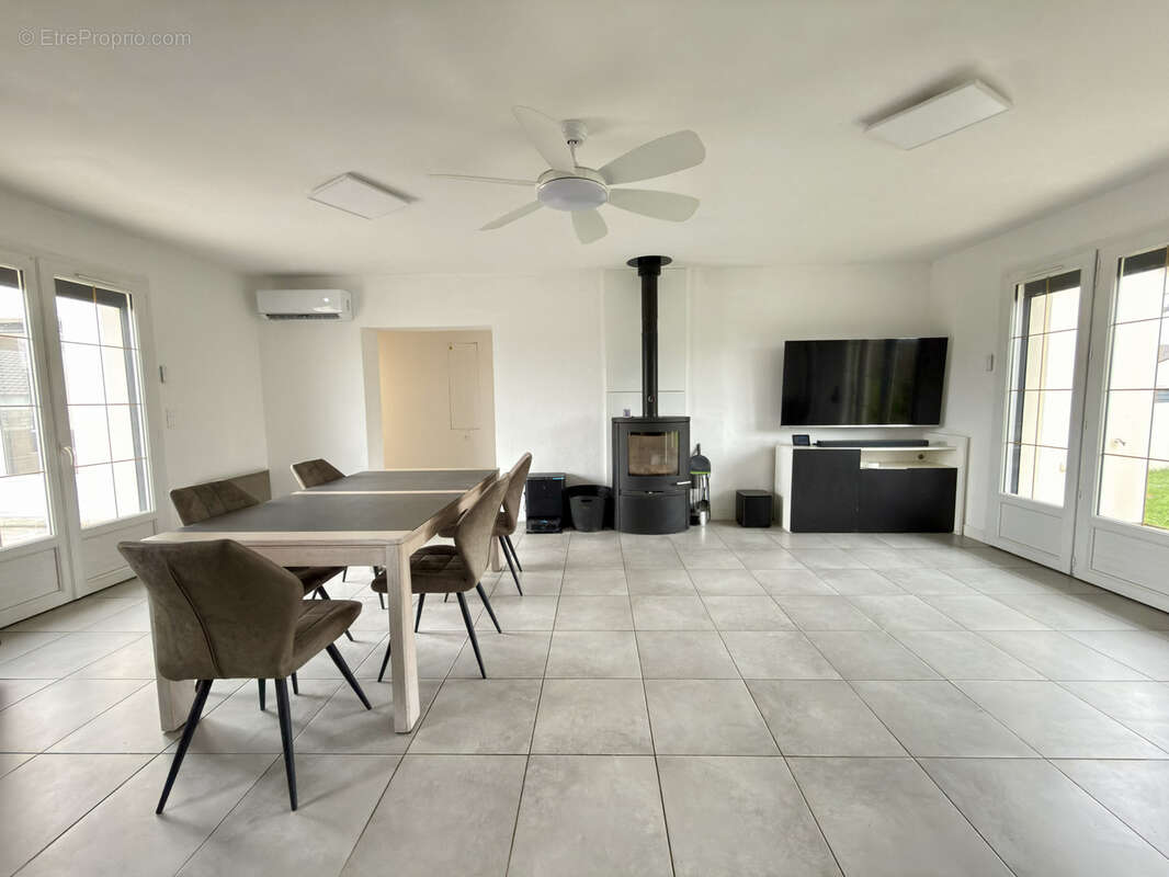 Maison à SAINT-CHRISTOPHE-DU-LIGNERON