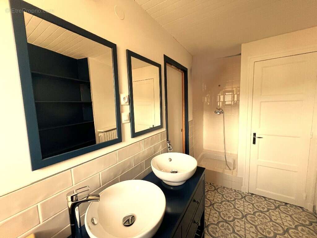 Appartement à AIX-LES-BAINS