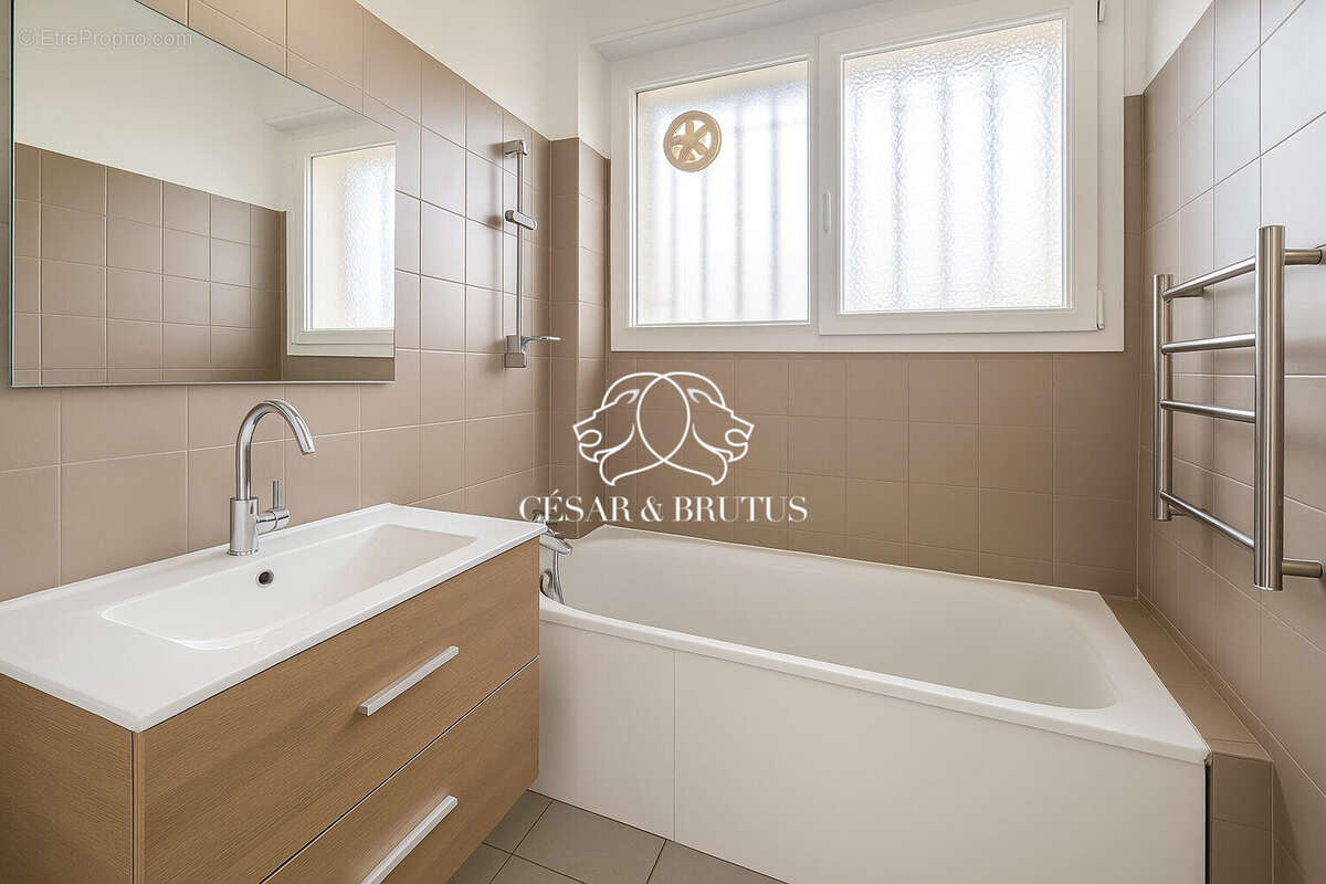 Appartement à LYON-9E